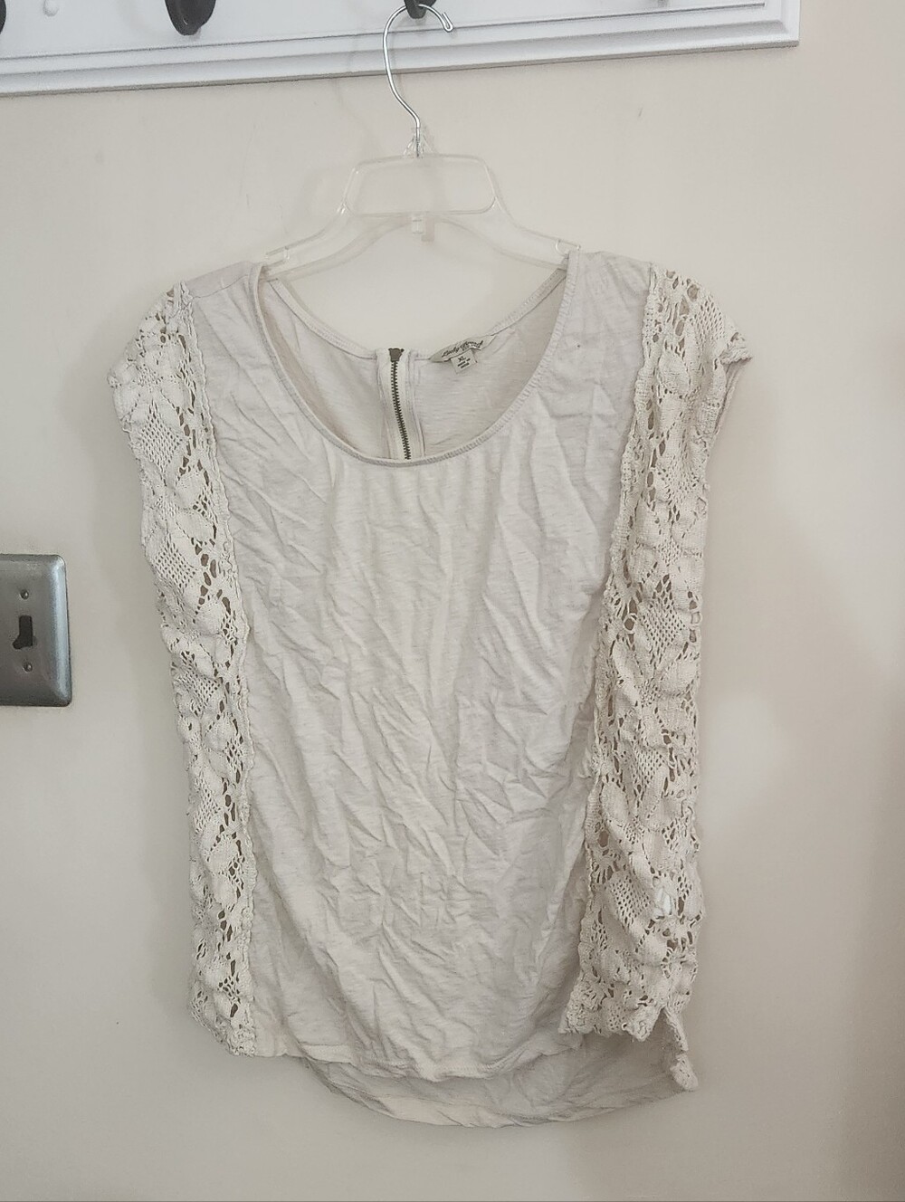 🎉 Cream Lacey Blouse